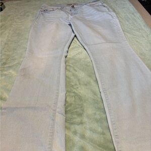 So soft light weight & light colored juniors jeans